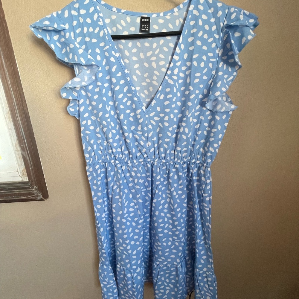 Small baby blue dress with poke a dots